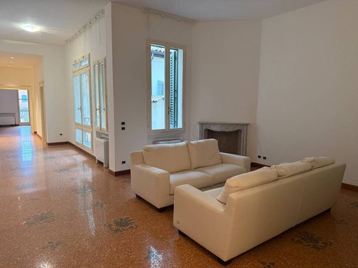 Piso / Apartamento en Bolonia, Emilia-Romaña