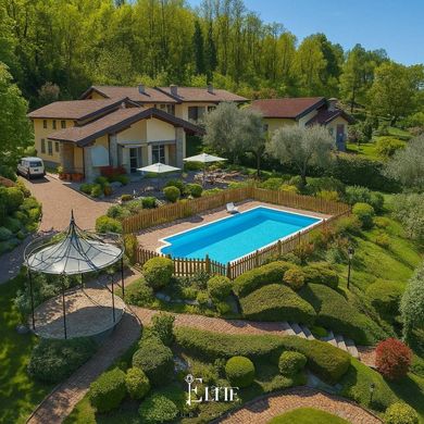 Villa in Besozzo, Provincia di Varese