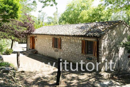 Country House in Alanno, Provincia di Pescara