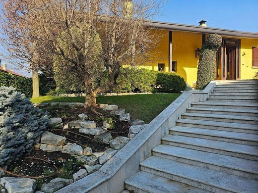 Вилла, Brembate di Sopra, Provincia di Bergamo