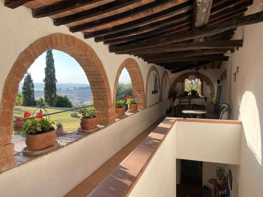 Country House in Buonconvento, Province of Siena