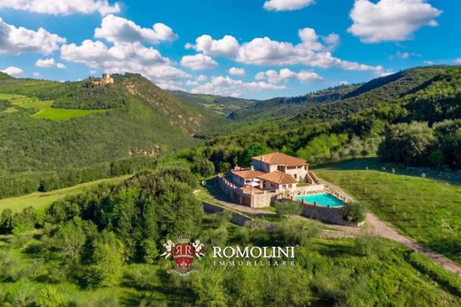 Country House in Castiglione d'Orcia, Province of Siena
