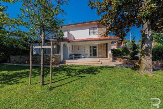 Villa in Forte dei Marmi, Provincia di Lucca