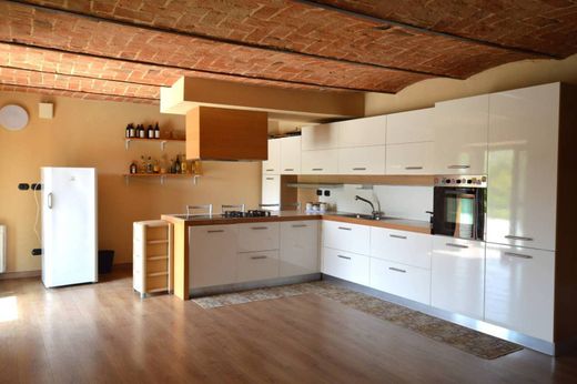 Βίλα σε Mombaruzzo, Provincia di Asti