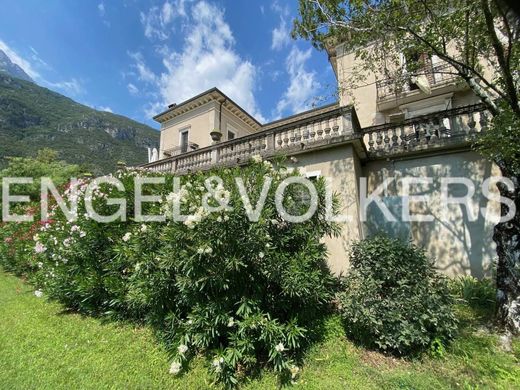 Вилла, Ala, Provincia autonoma di Trento