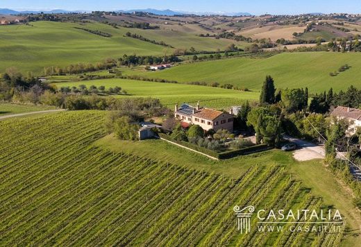 Βίλα σε Monte San Vito, Ανκόνα