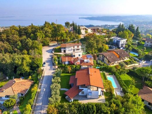 Villa en Padenghe sul Garda, Provincia di Brescia