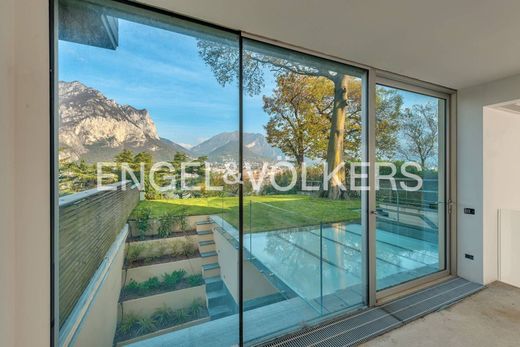 Villa in Malgrate, Provincia di Lecco