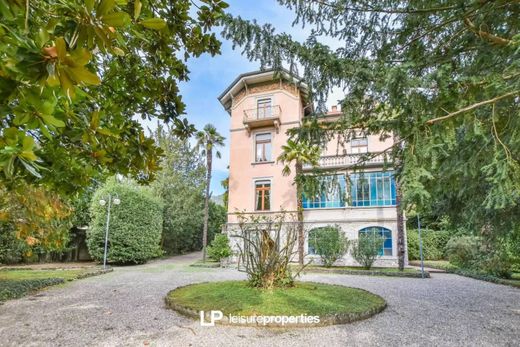 Villa - Gavirate, Provincia di Varese