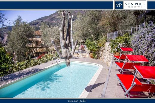 Casale a Camaiore, Lucca