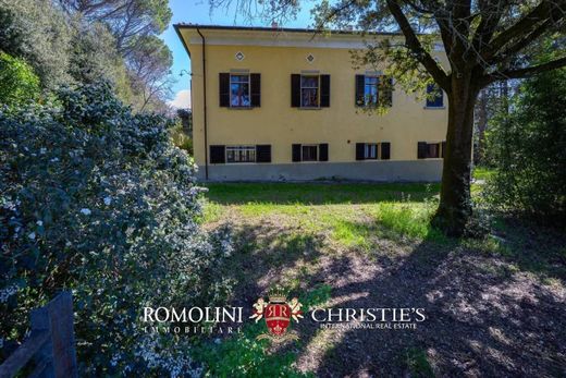Villa in Foiano della Chiana, Province of Arezzo