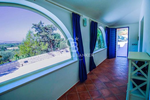 Villa - Noto, Provincia di Siracusa