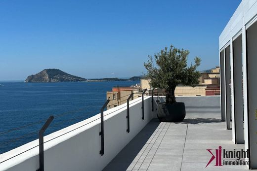 Apartment in Pozzuoli, Naples