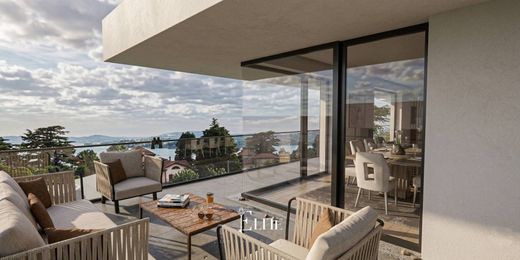 Villa - Gavirate, Provincia di Varese