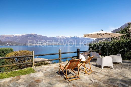 Villa in Maccagno, Provincia di Varese