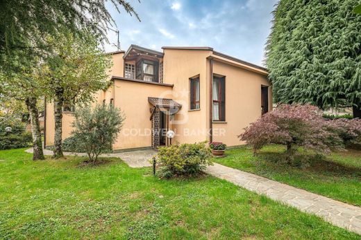 Villa à Macherio, Provincia di Monza e della Brianza