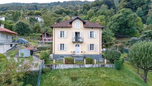 Villa a Baveno, Verbano-Cusio-Ossola