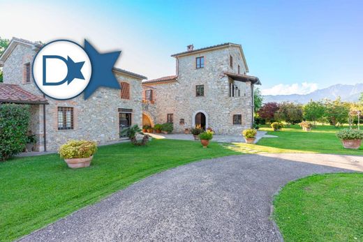 Villa in Pietrasanta, Provincia di Lucca