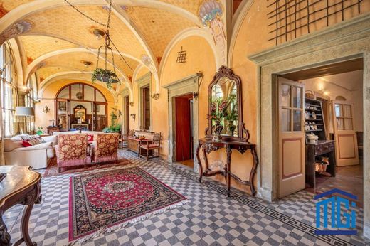 Gandino, Provincia di Bergamoのアパートメント・コンプレックス