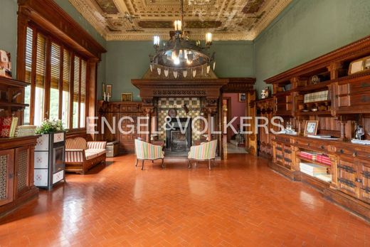 Complesso residenziale a Torriglia, Genova