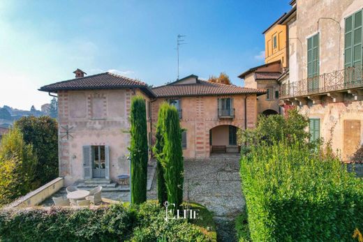 Villa en Azzate, Provincia di Varese