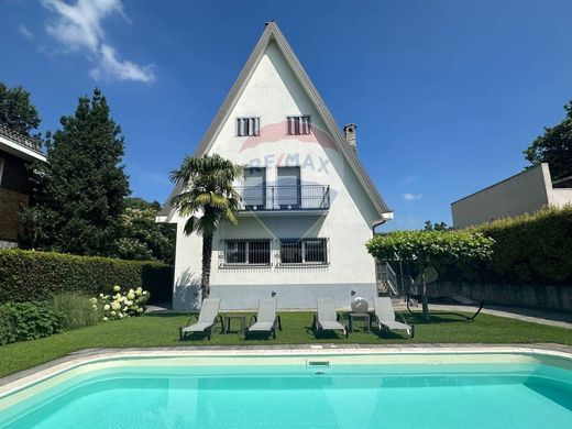 Villa in Trezzano sul Naviglio, Città metropolitana di Milano