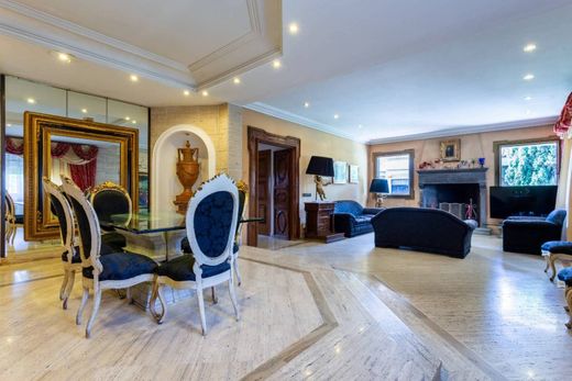 Villa in Rome, Latium