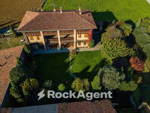 Levate, Provincia di Bergamoのカントリーハウス