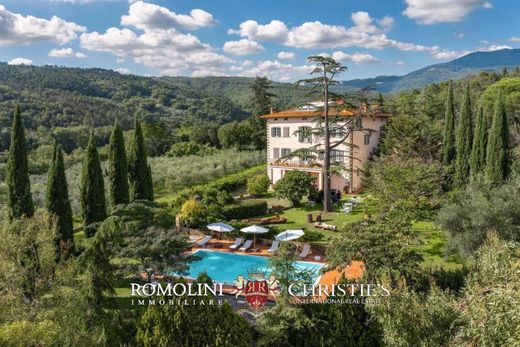 Villa in Loro Ciuffenna, Province of Arezzo