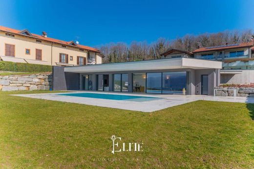 Villa - Besozzo, Provincia di Varese