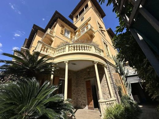 Apartament w Chiavari, Provincia di Genova