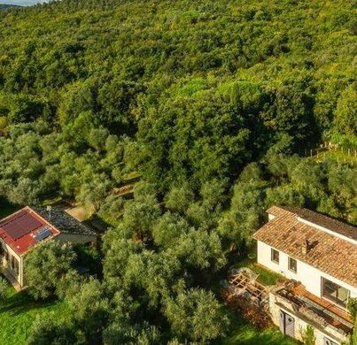 Country House in Monteriggioni, Province of Siena
