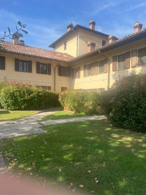 Villa - Pieve Emanuele, Milão