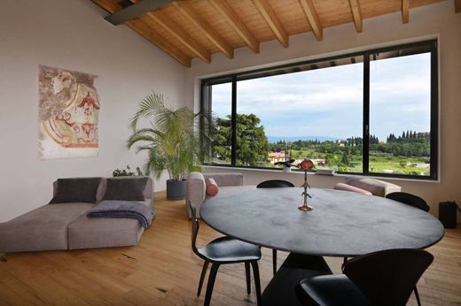 Casa de lujo en Toscolano Maderno, Provincia di Brescia