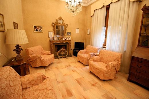 Montecatini-Terme, Provincia di Pistoiaのヴィラ