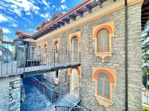 Apartment / Etagenwohnung in Menaggio, Provincia di Como