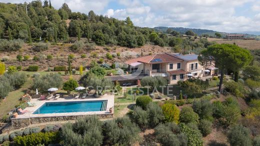 Villa in Passignano sul Trasimeno, Provincia di Perugia