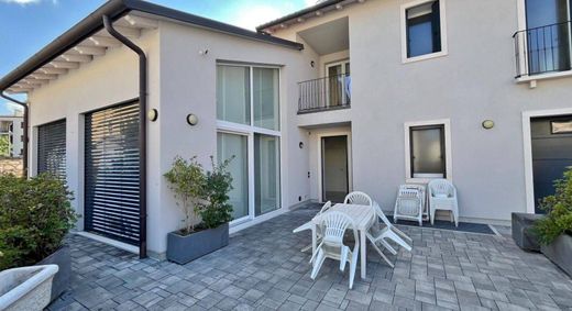 Rijtjeshuis in Montecchio Maggiore, Provincia di Vicenza