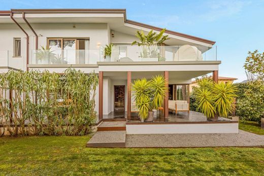 Villa in Forte dei Marmi, Provincia di Lucca