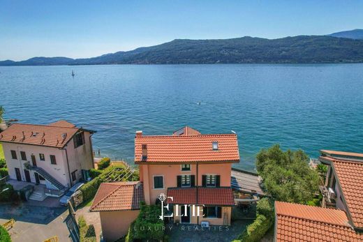 ﻓﻴﻼ ﻓﻲ Leggiuno, Provincia di Varese