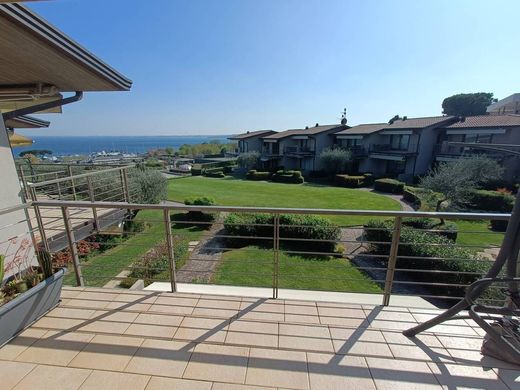 别墅  Moniga del Garda, 布雷西亚省