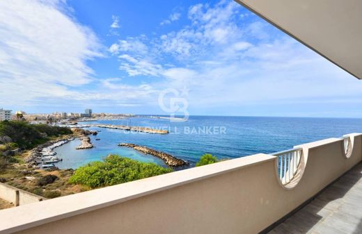 Piso / Apartamento en Gallipoli, Provincia di Lecce