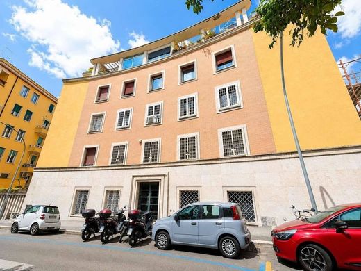 Apartment in Rome, Latium