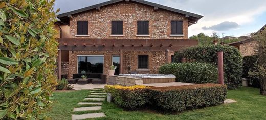 Εξοχική κατοικία σε Castiglione delle Stiviere, Provincia di Mantova