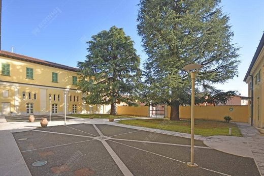 Villa a Gussago, Brescia