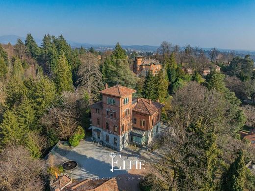 Villa Varese, Varese ilçesinde