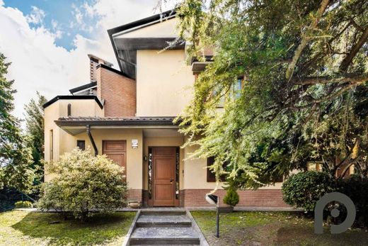 Villa in Castel San Pietro Terme, Bologna
