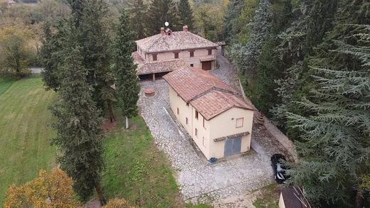 Villa a Mombaroccio, Pesaro e Urbino