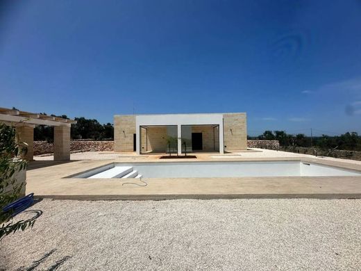 Villa in Ostuni, Provincia di Brindisi