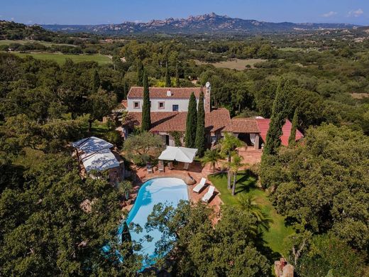 Villa a Olbia, Sassari